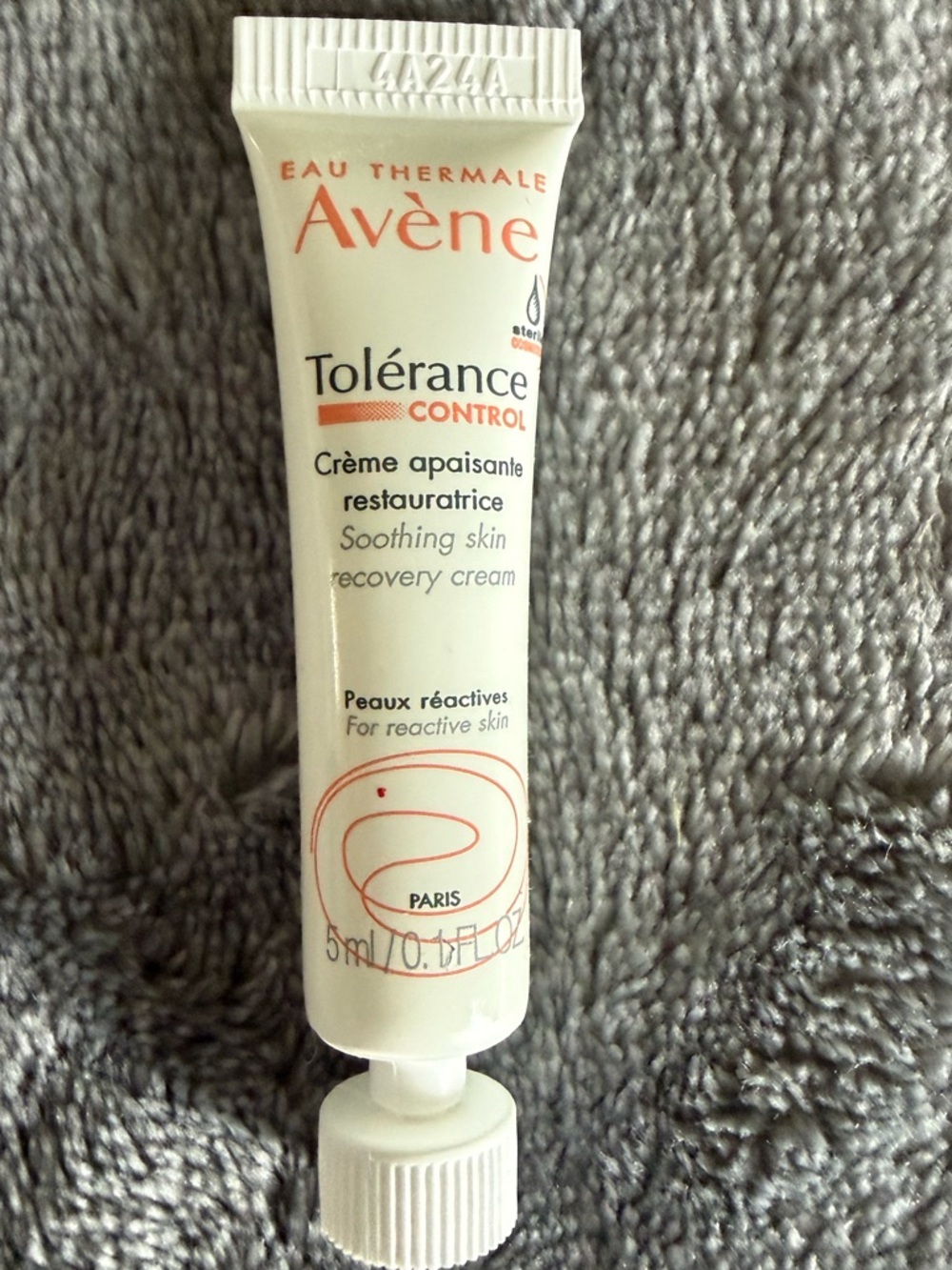 Avène Tolérance Control Soothing Skin Recovery Cream - Picture 3 of 4